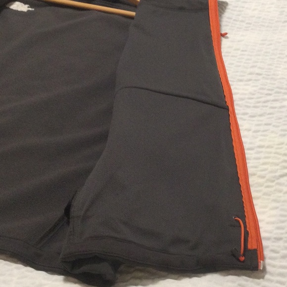 EUC Mens XL The North Face Gray/Orange Vest - Picture 12 of 16